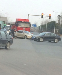 С�γ��ܵ������ǰ�а壬�������ҵ�С�γ�