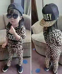 ����װŮͯװ�������к����˶���ͯ��װ