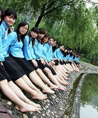 "现在不说生二胎不好,万一生了两个儿子,怎么办?"