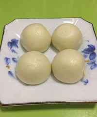 【早餐随手拍】花生枸杞蛋汤+奶黄包