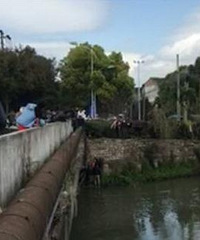 �����ϡ�����������˵������ˣ���֪���ǲ�������