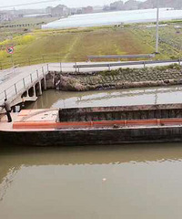 �����ϡ��մ��о��˵ؿ������£��󷽷���������ߵ�