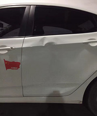 ��ͣŷ��ͣ������ײ��Ȼ��Է����ˣ���ؿ������������