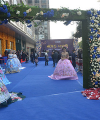 4��2�գ�������԰�׸�չ��ʢ�󿪷ţ�