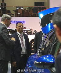 ��ʱ�ݵ���������������̩����չ̨��Ȼ��¶���˲���������Ц��