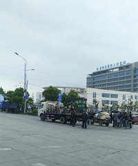 �����ϡ��������ҽԺ�ſڵĽ�ͨ�¹�