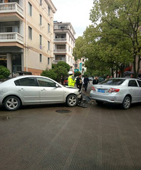 �����ϡ���ǰС���﷢����ֳ���