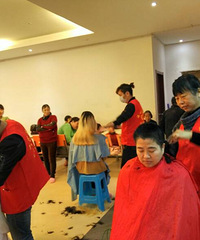 һ��һ�ƣ�Ϊһ�ٶ����ϲм��˰������