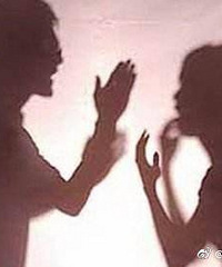 �������������ε����� �Է�����1Сʱ100Ԫ