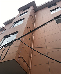 �ٺ������ѧУ����