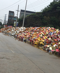 �����ϡ���ô����֬��ˮͰ��������·�ߣ�