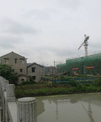 ����·Сѧ���Ʒ�У ����