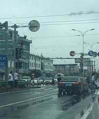 �����ϡ����㲻С�ģ��������洳���˰ɣ�