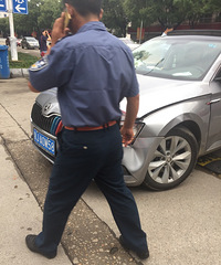 �����ϡ���������·���°����ֻ��������վ�ſ�˹�´ﱼ�۶�ײ