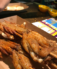 冷的好快 就腿上有点肉 啃得不香