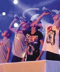 ��ʳ��Ӱ������ Լ���������һ����Ϻߣ��ơ�� һ�߿���Ӱ