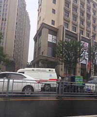 �����ϡ���ʢ�ٻ���¥��һŮ���벻��Ҫ��¥�������ٱ�����Ӫ����