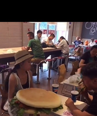 ���Ů�������ǽ�����ģ��³��