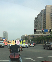 �����ϡ�ǰ��ĵ綯�����Ƕ���ͨ����ģ�ֻ�������Լ�����������