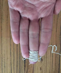 流鼻血的正确绑手方式
