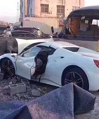 ����һ��ʷ��ǰ���Ľ�ͨ�¹ʣ�������Ѱ��