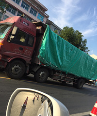 �����ϡ����104�������̳�ײ�������ֳ������ˣ��������绢����