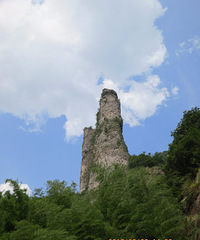 探访雁荡石斛谷 探幽峡谷风光