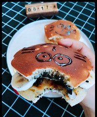 һ�����ں���ͭ����