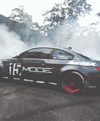 ������Ѹ�٣��ᳵſǿ�Ƶ�½�ᳵС��