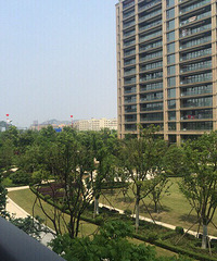 �ڽ�����¥��������������Ƿ�Զ�ľ�����ϵ