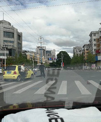 ��ͻ������������������Ƶƣ������ؽ��溦�˺���