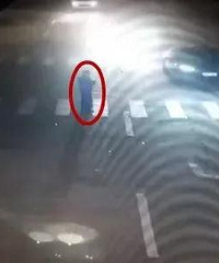 ���˰������ϱ�ײ��