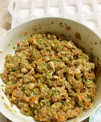 ������⽿����