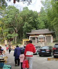 �����ռ� ���ɹŵ�Ѱ���