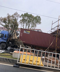 �����ϡ�������ţ�������ڽ��е����Ž��ּ�ײɢ���ˣ�