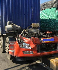 ��������ǰ���� ����ƽ����һ���и��˼�ʻ��