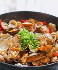"懒人厨艺 :豆豉排骨 VS 排骨焖饭"