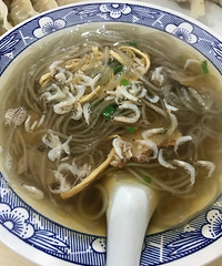 吃遍全黄岩的绿豆面 他家的面最有弹性