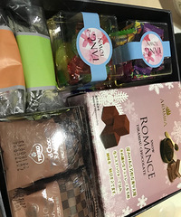 喜糖随手拍~据说价值50元一盒