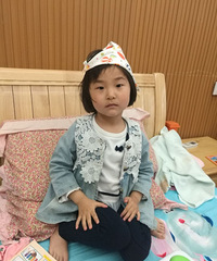 生完二胎后第一次跟大宝互动