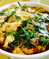 豆腐都是店内自制的 口感会更香一点