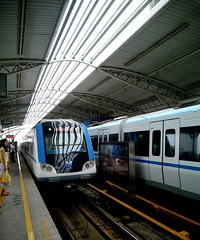 ���·���ڴ�·վ���������