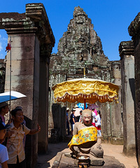 ������ʷ֮�䣬��֤��Ȩ��˥��������