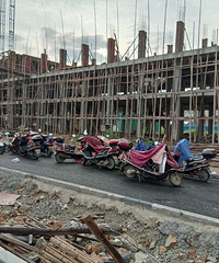 ·���Ϲٴ������·��Υ��