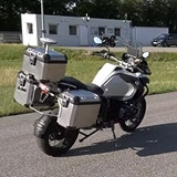 会自己跑的摩托车