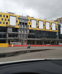 ·����ι㳡����500�׵��棬�������