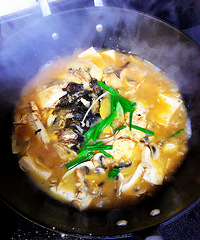 胖头炖豆腐 这是个必须放点辣椒的菜哦