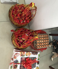 自己的婚礼 完全来不及拍照 去朋友圈偷了图