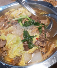 平民的牛肉火锅 分量十足