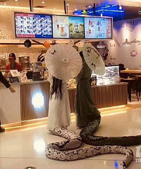 ��������cos������棬����ȥ�����ǵ�β�ͣ��ᷢ��ʲô�£�